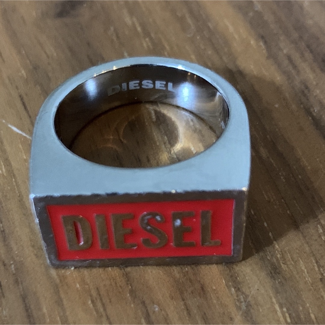 DIESEL(ディーゼル)のディーゼル指輪 メンズのアクセサリー(リング(指輪))の商品写真