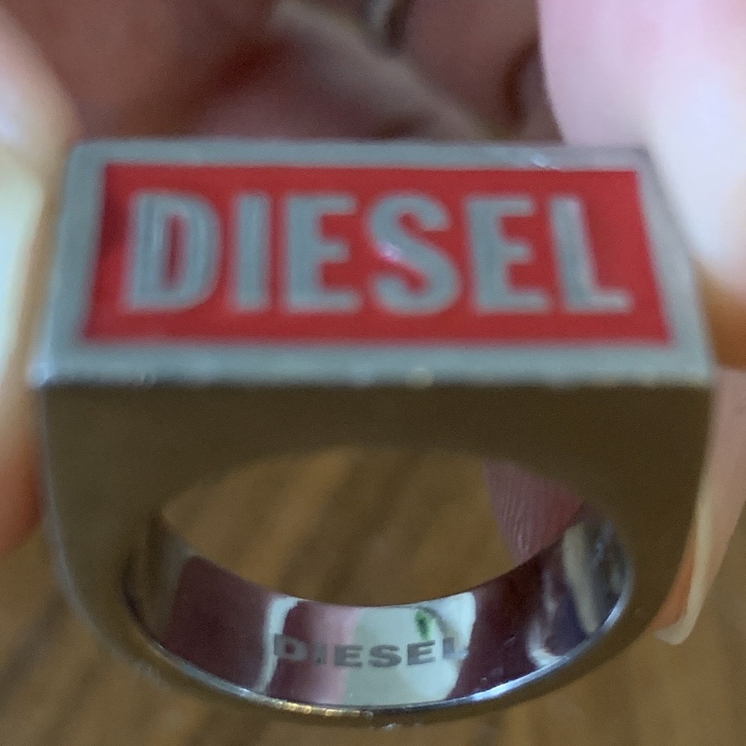 DIESEL(ディーゼル)のディーゼル指輪 メンズのアクセサリー(リング(指輪))の商品写真