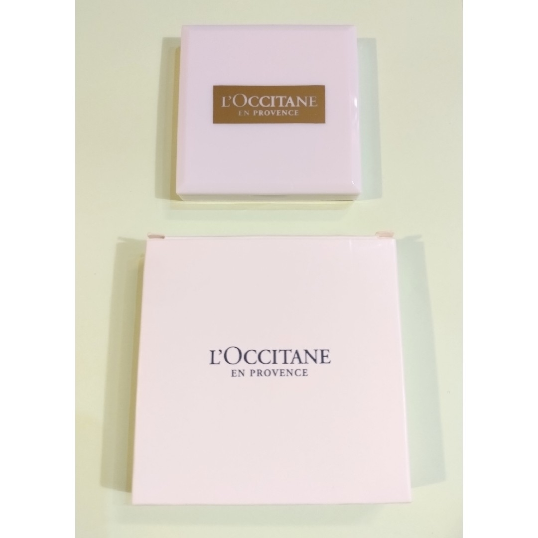 L'OCCITANE(ロクシタン)の【ロクシタン】2WAYコンパクトミラー レディースのファッション小物(ミラー)の商品写真