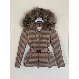 モンクレール(MONCLER)の即日発送！美品　モンクレール　キュピドン　(ダウンジャケット)