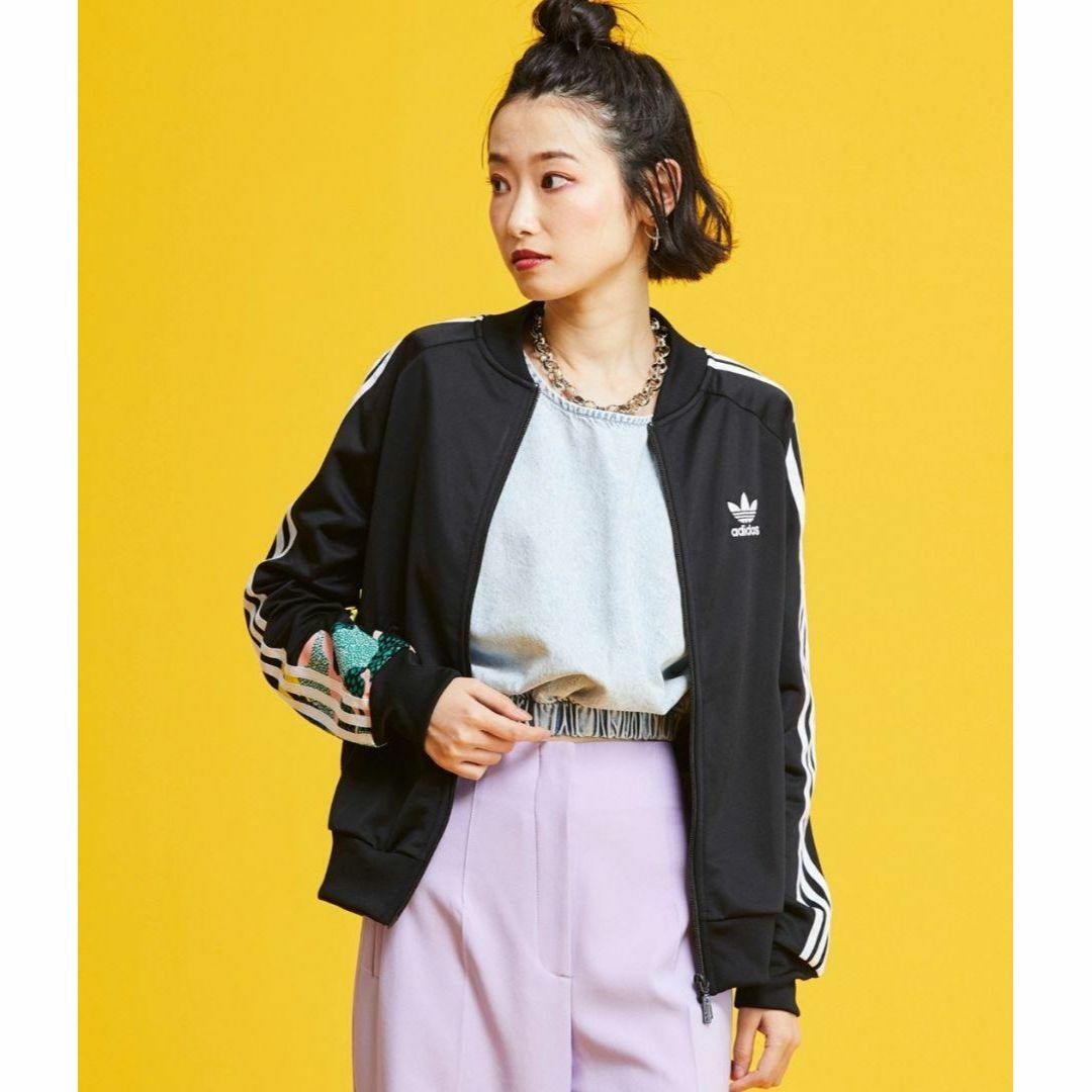 Originals（adidas）(オリジナルス)のアディダス 黒 花柄 スーパースター型 トラックトップ SST ジャージ 女性M メンズのトップス(ジャージ)の商品写真