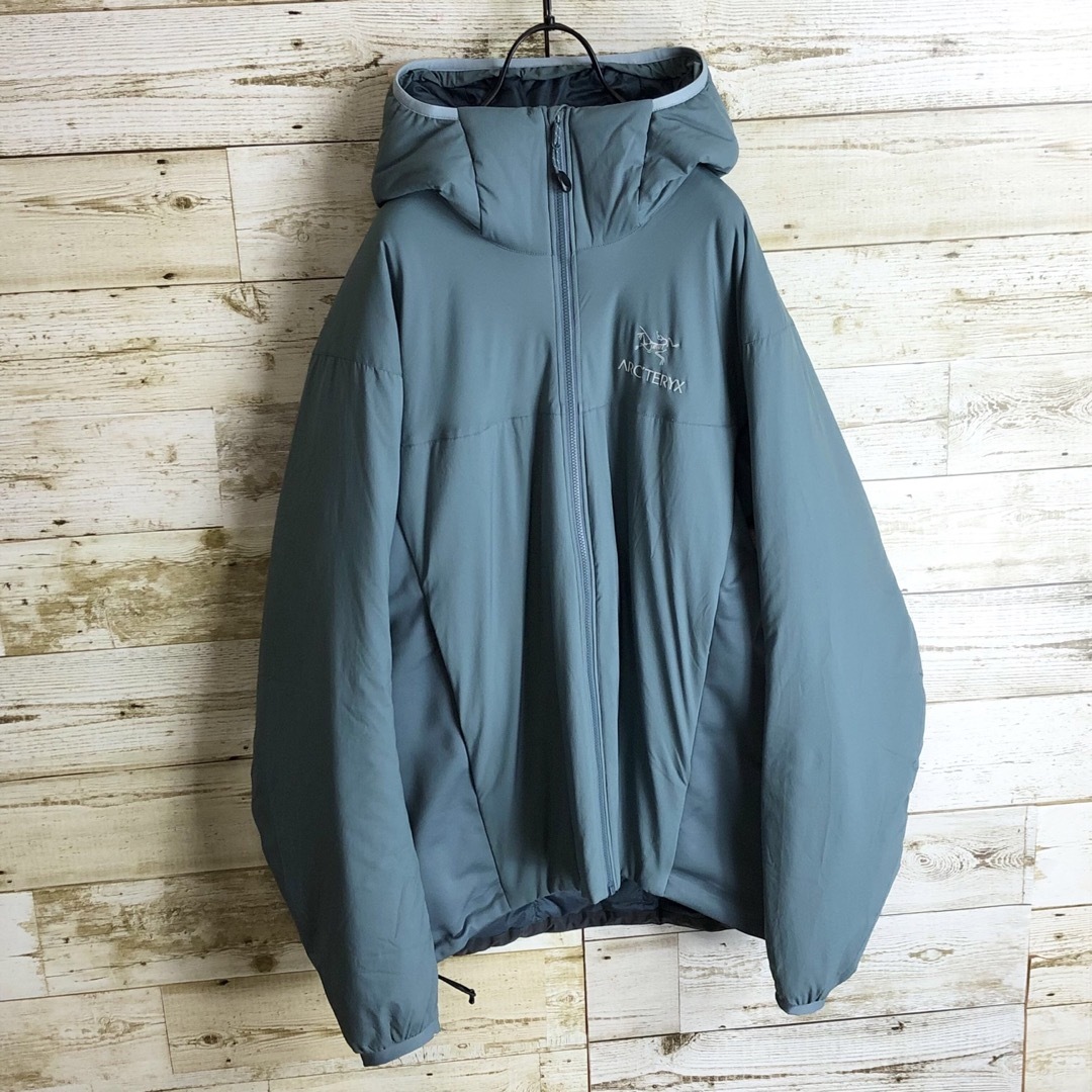 ARC'TERYX(アークテリクス)のアークテリクス アトム LT ダウンジャケット 軽量 始祖鳥蛍光ロゴ入り 美品 メンズのジャケット/アウター(ダウンジャケット)の商品写真