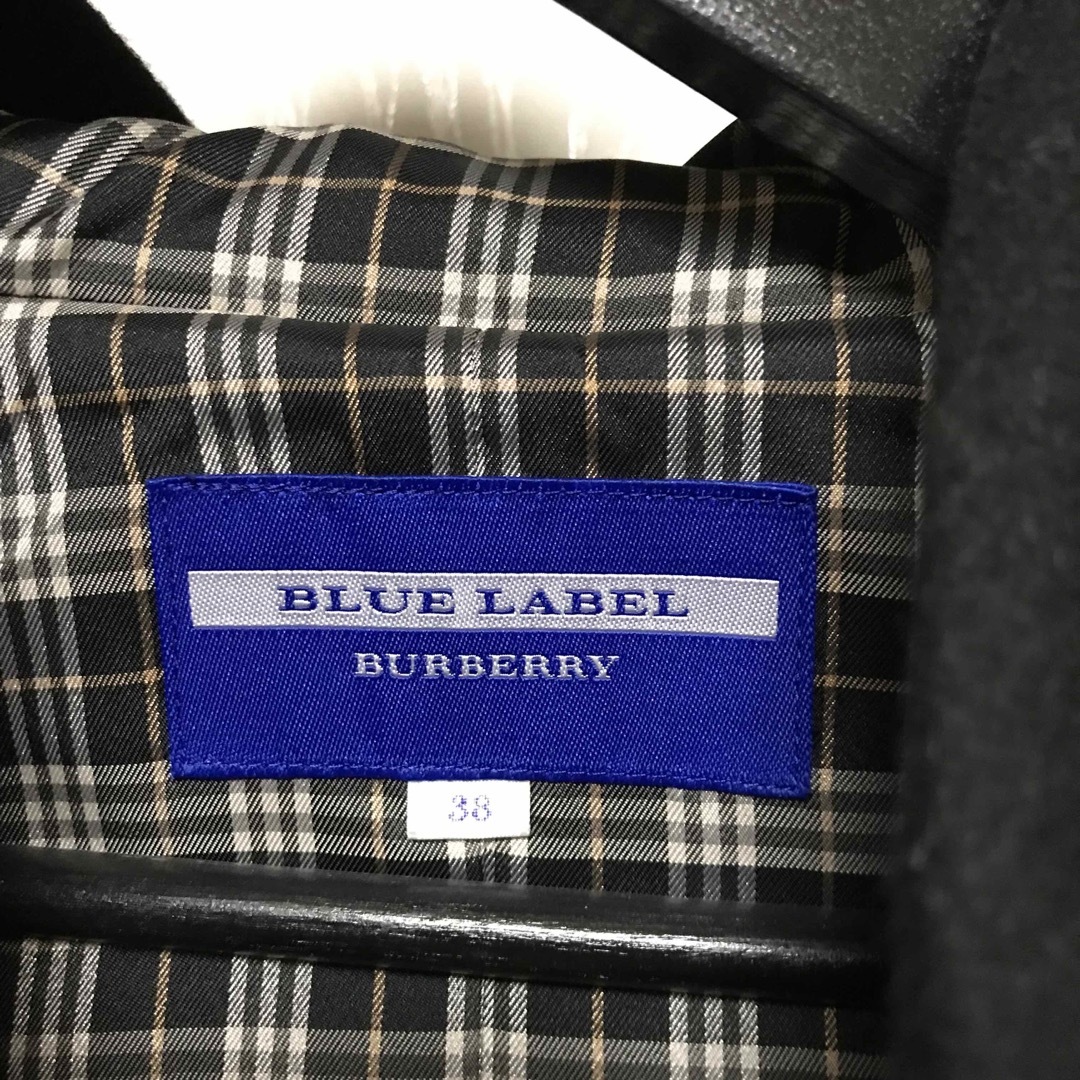 BURBERRY BLUE LABEL(バーバリーブルーレーベル)のバーバリーブルーレーベル　ダッフルコート　黒　38 レディースのジャケット/アウター(ダッフルコート)の商品写真