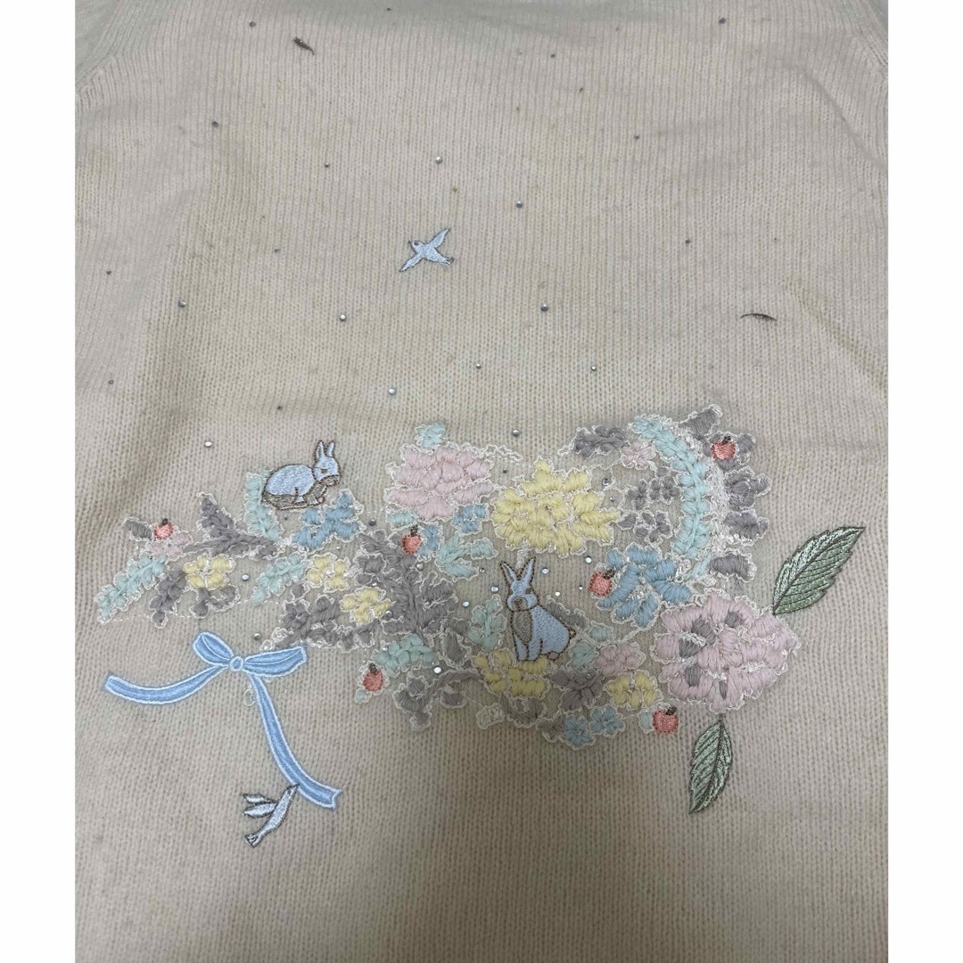 franche lippee(フランシュリッペ)のフランシュリッペうさぎ花刺繍ニットセータープルオーバー レディースのトップス(ニット/セーター)の商品写真