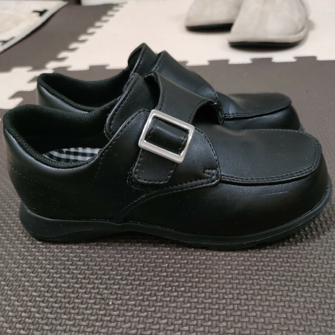 MOONSTAR (ムーンスター)のムーンスター　19.0 ＥＥ 黒　靴 キッズ/ベビー/マタニティのキッズ靴/シューズ(15cm~)(フォーマルシューズ)の商品写真