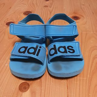 アディダス(adidas)の16センチ　アディダス　スポーツサンダル　キッズ(サンダル)