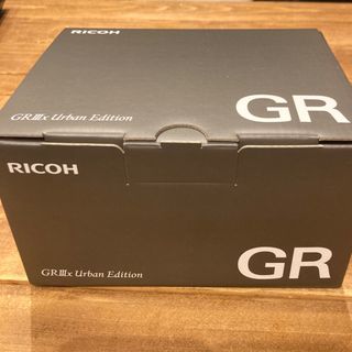 リコー(RICOH)の本日のみ値下げ【新品】GRⅢx Urban Edition RICOH(コンパクトデジタルカメラ)