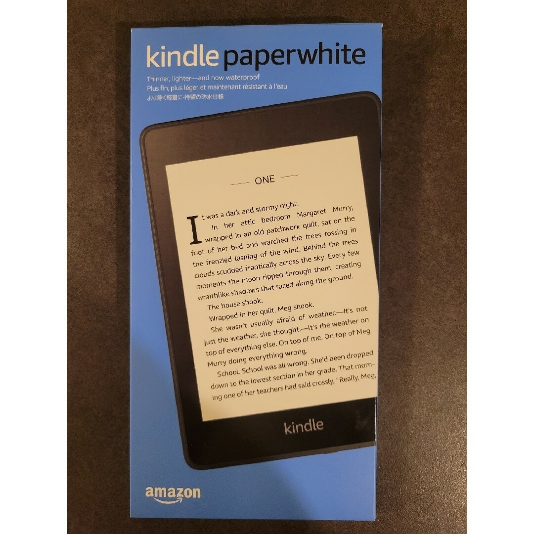 Amazon(アマゾン)のKindle Paperwhite 第10世代 WiFi 32GB カバー付き スマホ/家電/カメラのPC/タブレット(電子ブックリーダー)の商品写真