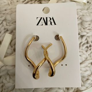 ザラ(ZARA)のZARAの大ぶりゴールドピアス(ピアス)