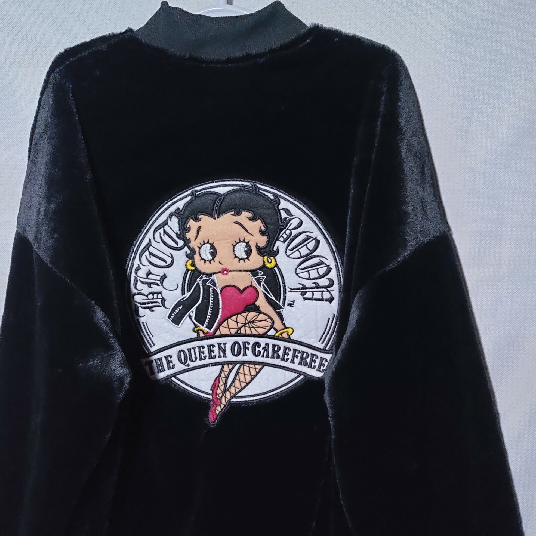 Betty Boop(ベティブープ)の新品 MA1 XL ベティブープ 花文字 ファー 刺繍 フライトジャンケット メンズのジャケット/アウター(フライトジャケット)の商品写真