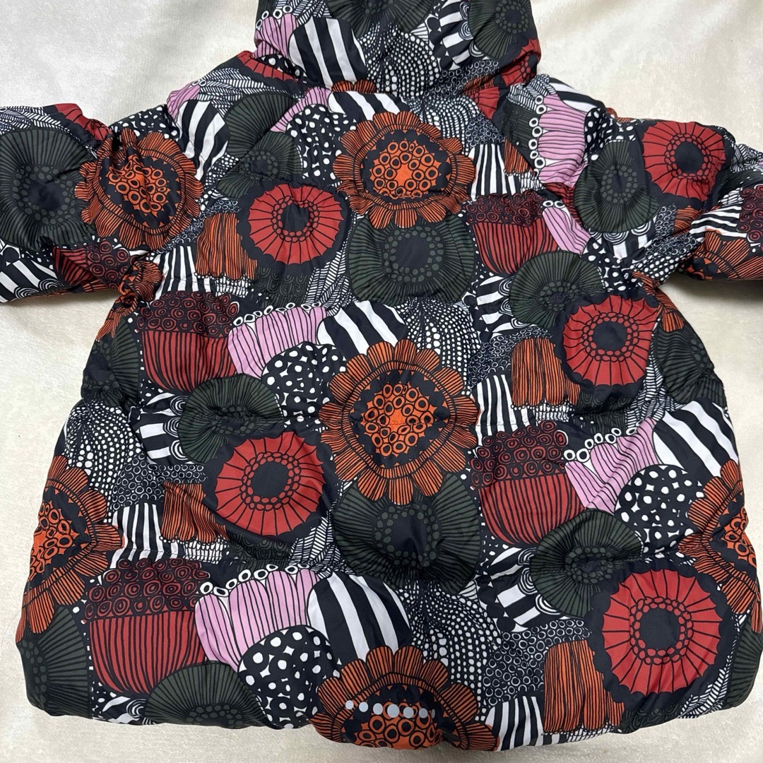 marimekko(マリメッコ)のマリメッコ　ユニクロウルトラダウン キッズ/ベビー/マタニティのキッズ服女の子用(90cm~)(ジャケット/上着)の商品写真