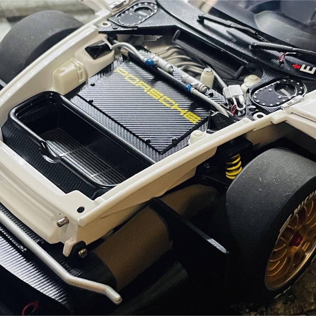 AUTOart(オートアート)の1/18 AUTOart ポルシェ 911 GT1 EVO 1997 ル・マン エンタメ/ホビーのおもちゃ/ぬいぐるみ(ミニカー)の商品写真