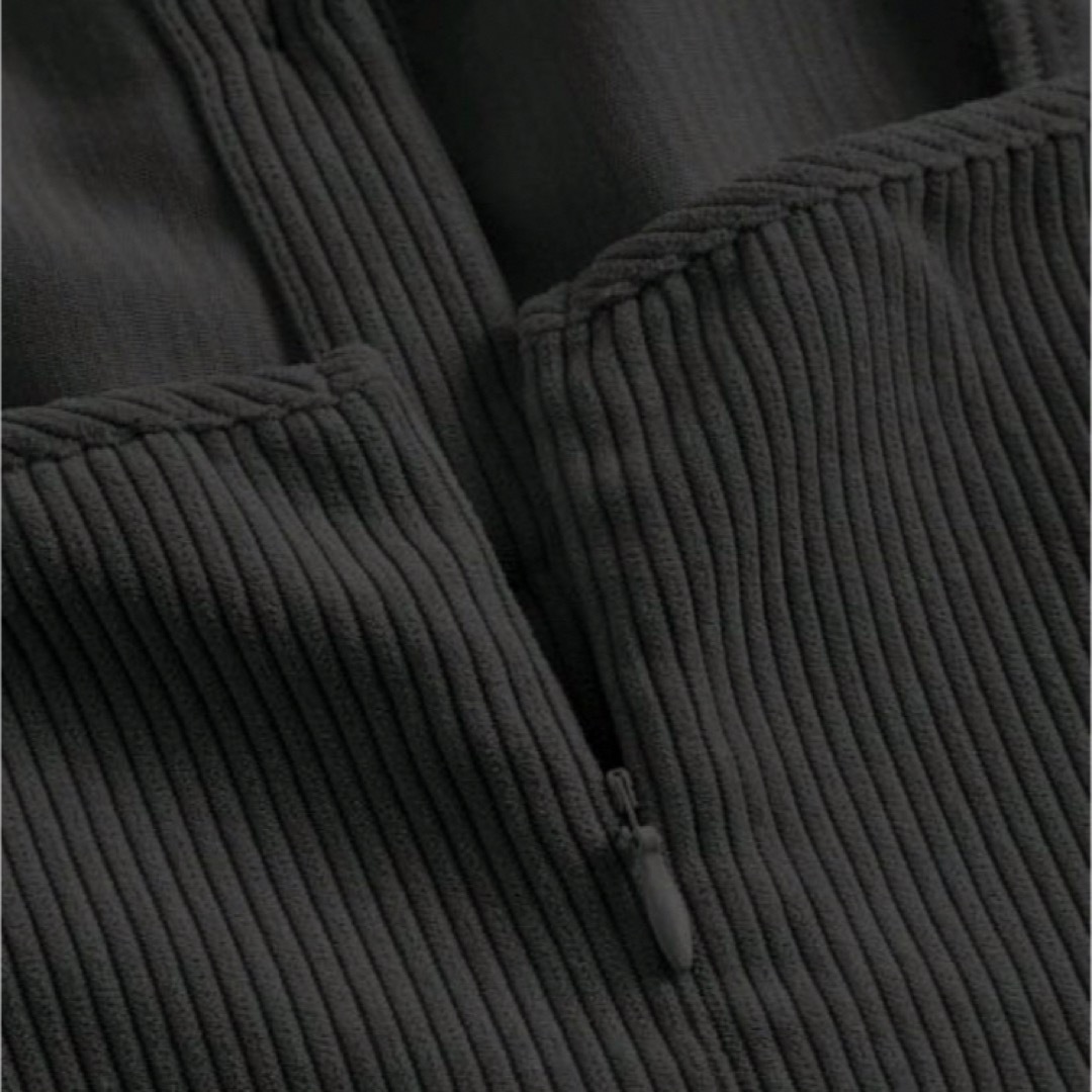 ミニワンピース　ハロター　黒　無地　透け感なし　脚長効果　細見え　韓国 レディースのワンピース(ミニワンピース)の商品写真