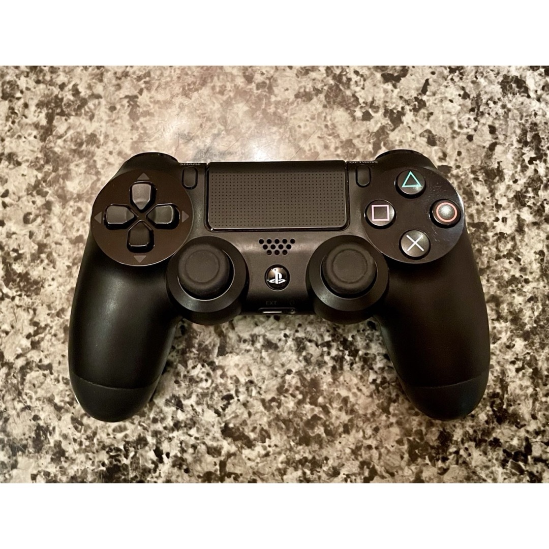PS4コントローラー dualshock4 エンタメ/ホビーのゲームソフト/ゲーム機本体(その他)の商品写真