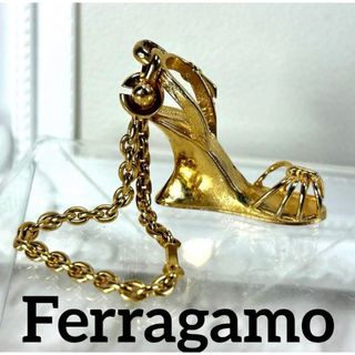 サルヴァトーレフェラガモ(Salvatore Ferragamo)のフェラガモ　Ferragamo サンダルモチーフ　チャーム　キーリング(チャーム)