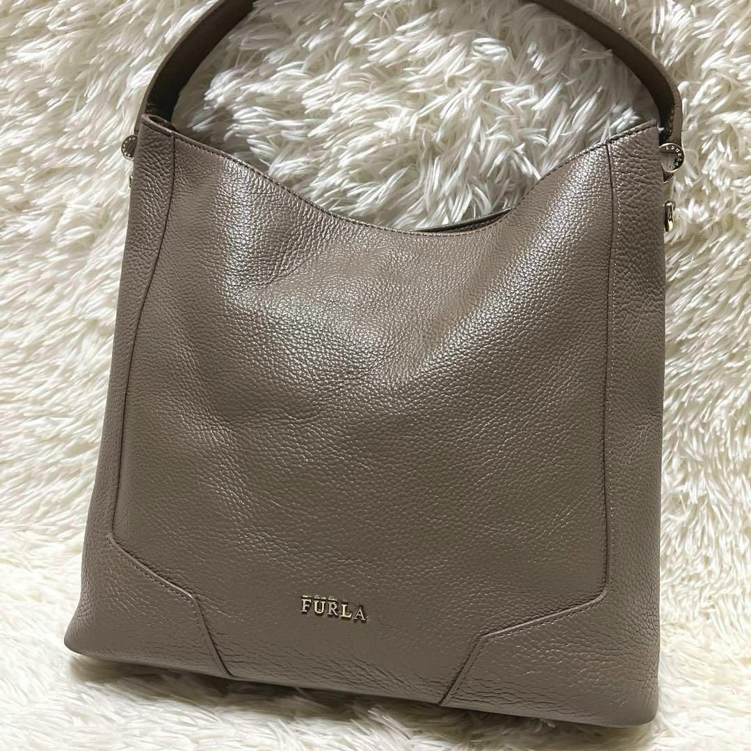 レディースFURLA フルラ ショルダーバッグ ホーボー レザー グレージュ