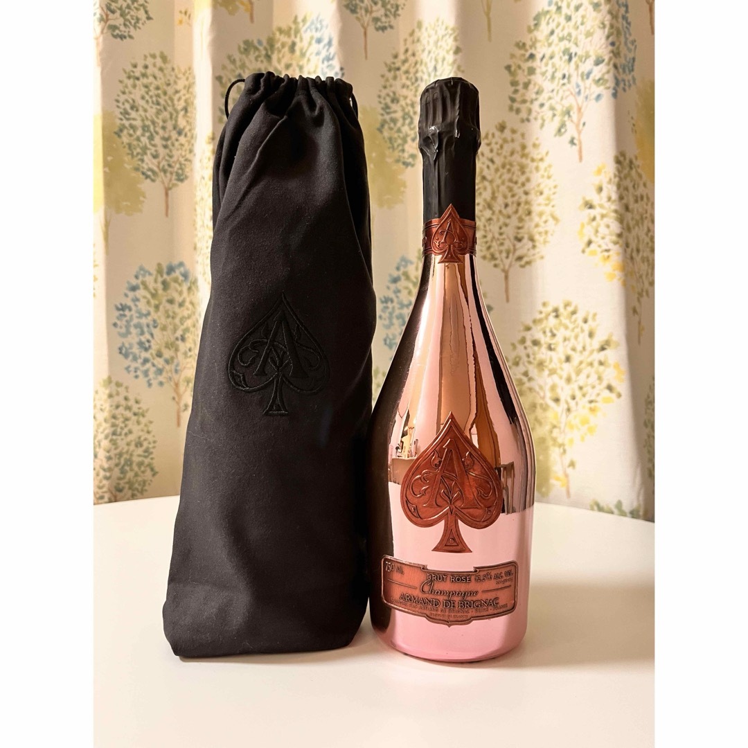 アルマンドロゼ750ml (専用袋あり) アルマンドロゼ750ml (専用袋あり)