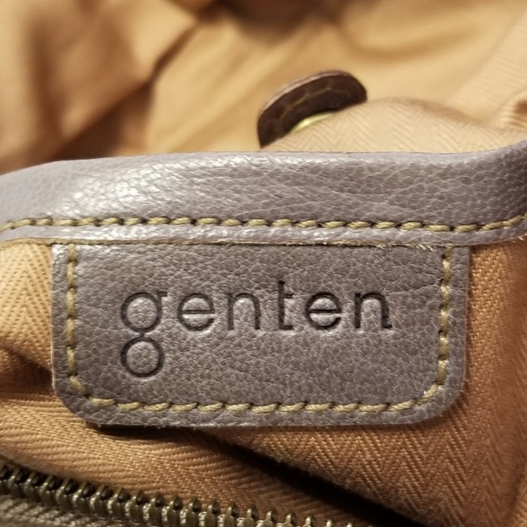 genten(ゲンテン)のゲンテン リュックサック - グレー レザー レディースのバッグ(リュック/バックパック)の商品写真