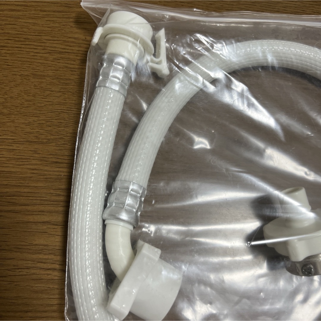 新品　未使用　給水ホース　ニップル　セット スマホ/家電/カメラの生活家電(洗濯機)の商品写真