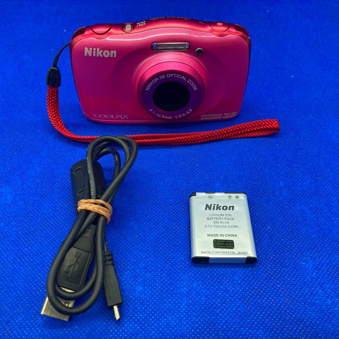 Nikon(ニコン)の【防水・防塵・耐衝撃】　Nikon COOLPIX W100 スマホ/家電/カメラのカメラ(コンパクトデジタルカメラ)の商品写真