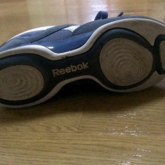 Reebok(リーボック)のリーボック Reebok イージートーン レディースの靴/シューズ(スニーカー)の商品写真