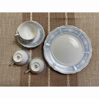 ノリタケ(Noritake)の※８月配送‼︎【新品、未使用】ノリタケ レースウッドゴールド カップ＆ソーサー(食器)