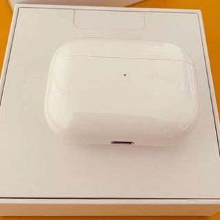 アップル(Apple)の AirPods アップル　第一世代　充電ケース　正規品エアーポッズ(ヘッドフォン/イヤフォン)