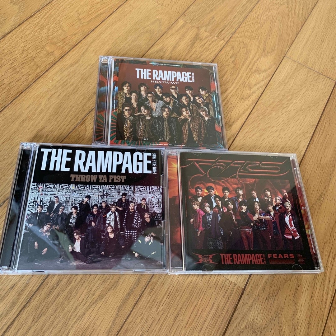 THE RAMPAGE(ザランページ)のTHE RAMPAGE CDまとめ売り エンタメ/ホビーのDVD/ブルーレイ(ミュージック)の商品写真