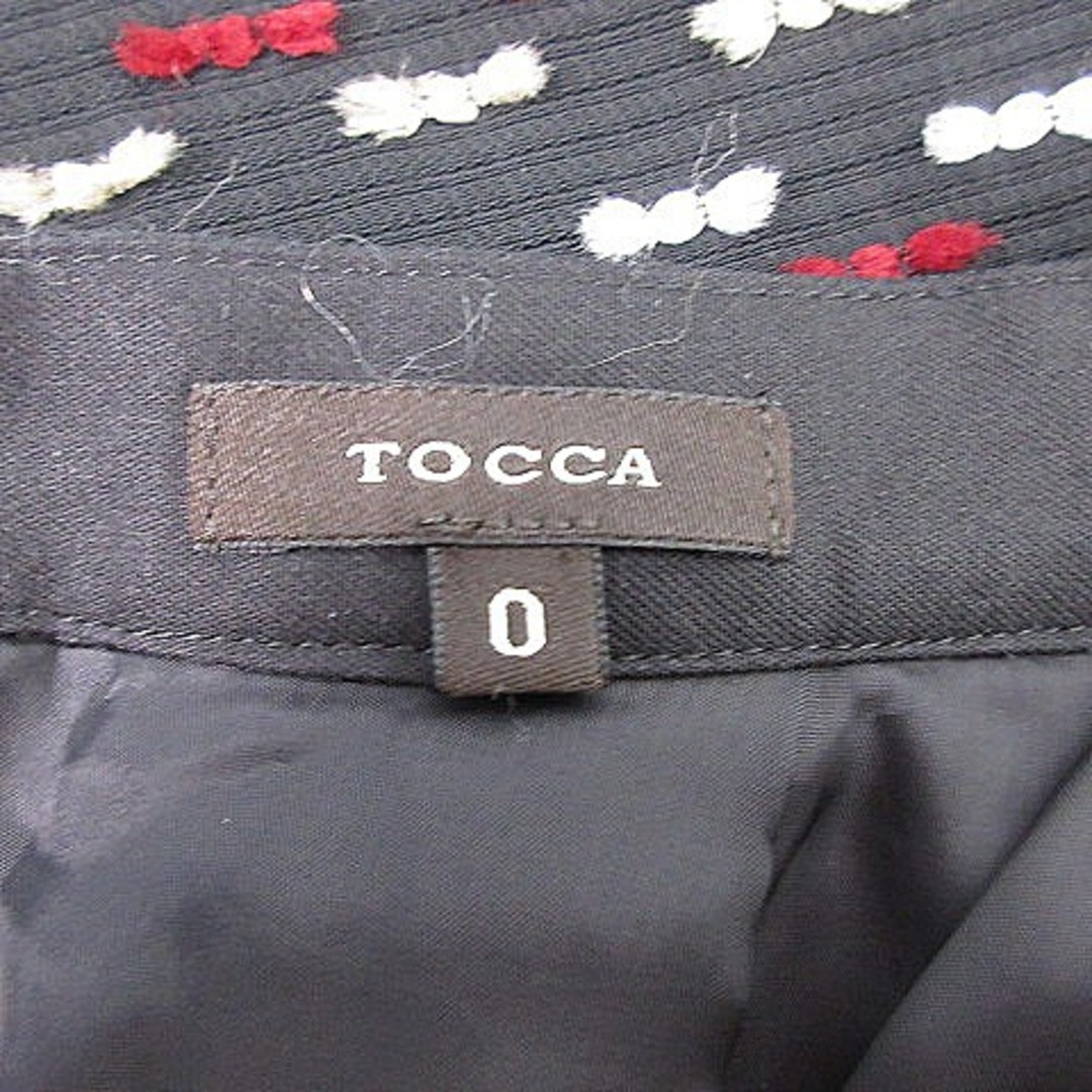 TOCCA(トッカ)のトッカ スカート フレア ミモレ丈 バックファスナー 総柄 0 黒 ボトムス レディースのスカート(ロングスカート)の商品写真