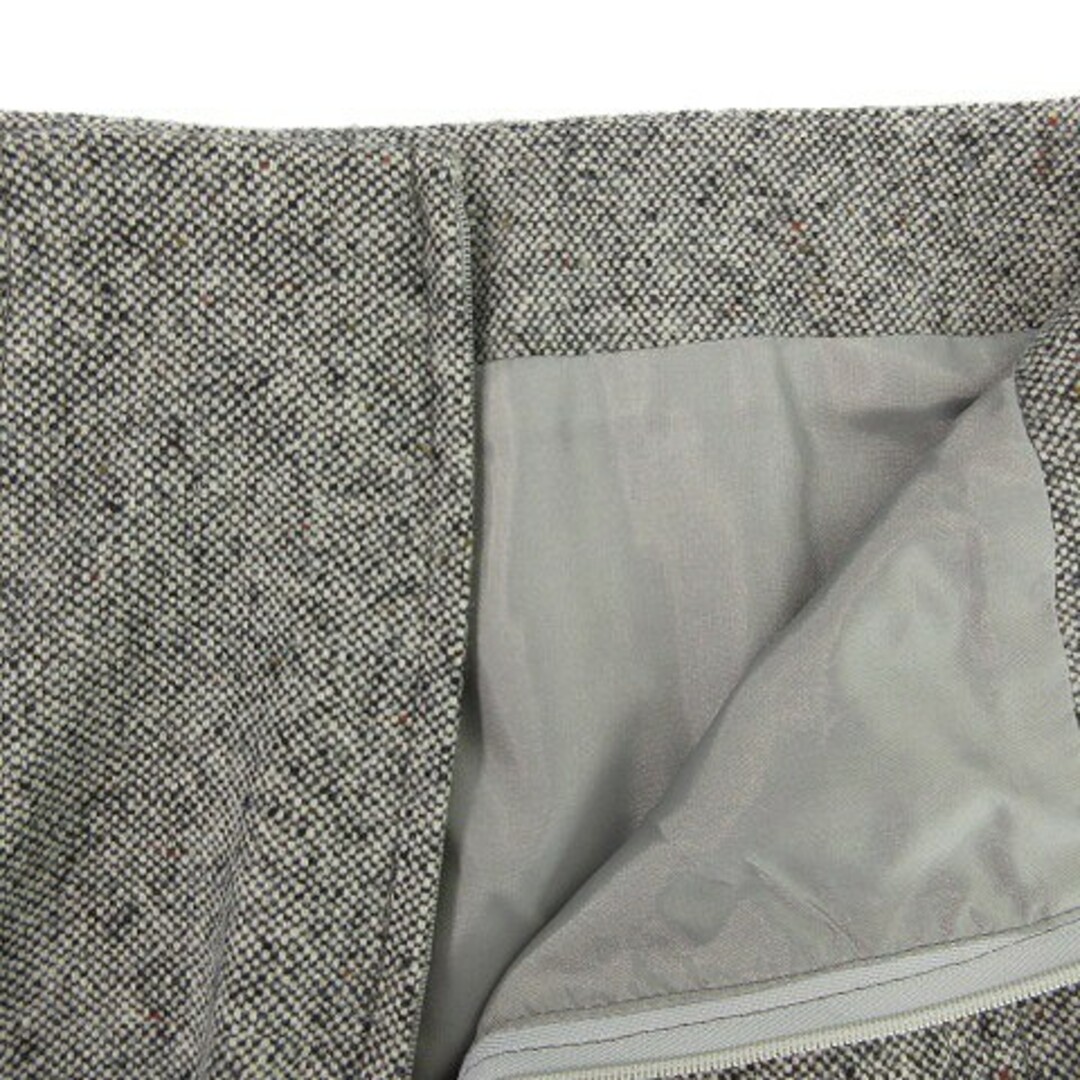 DKNY(ダナキャランニューヨーク)のダナキャランニューヨーク スカート フレア ロング 切替 グレー ボトムス レディースのスカート(ロングスカート)の商品写真