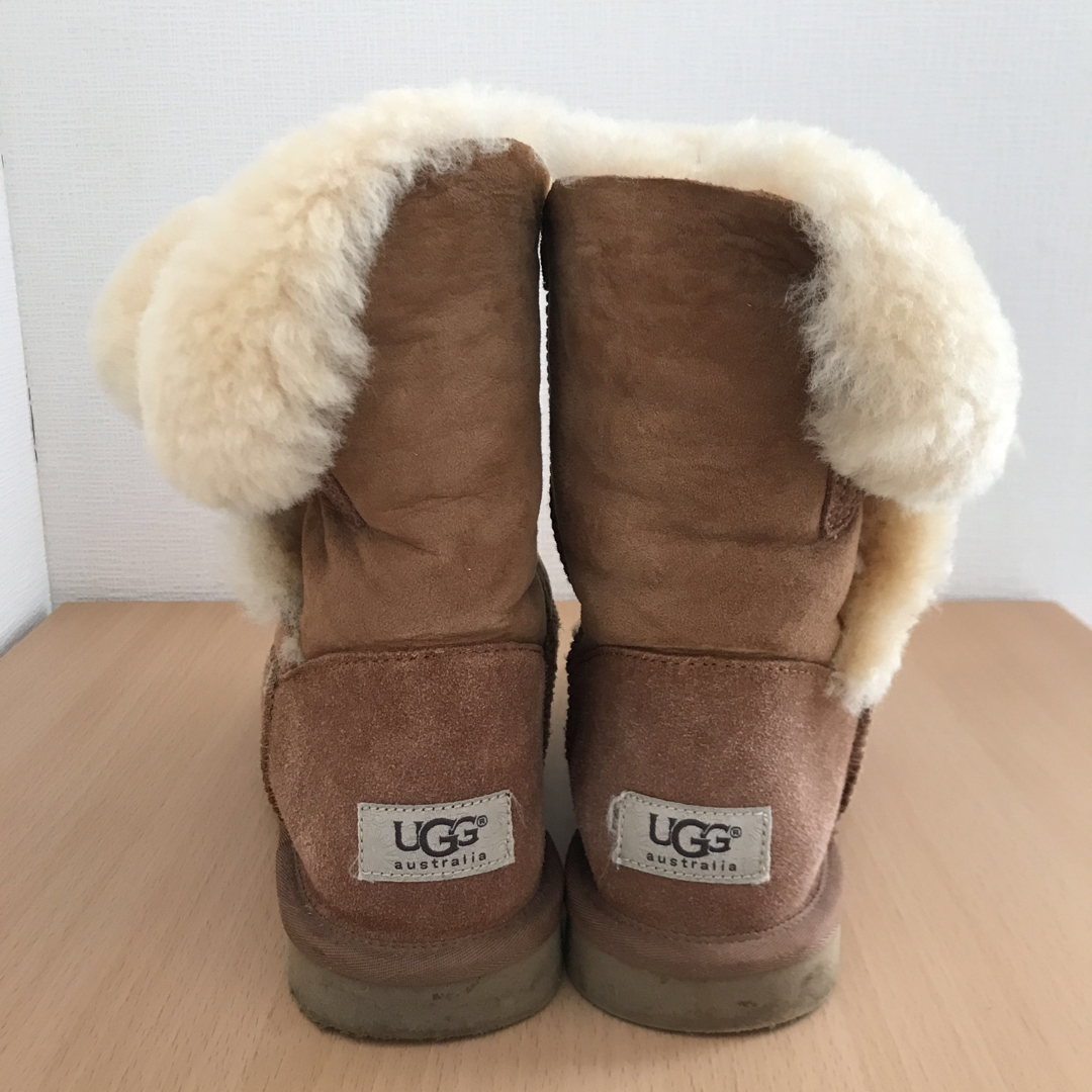 UGG AUSTRALIA(アグオーストラリア)のUGG ムートンブーツ　ベイリーボタン レディースの靴/シューズ(ブーツ)の商品写真