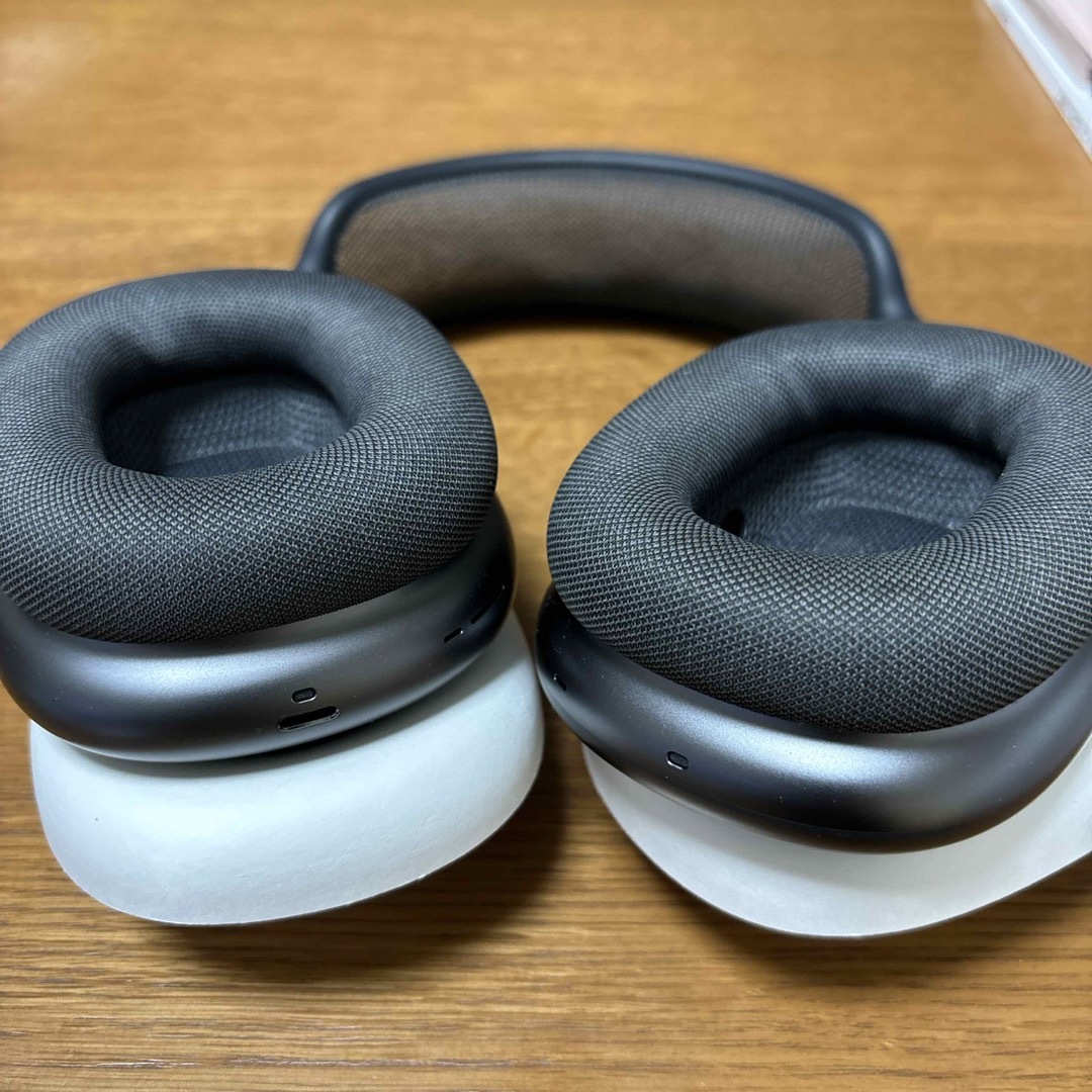 APPLE AIRPODS MAX SPACE GRAY APPLE AIRPODS MAX SPACE GRAY