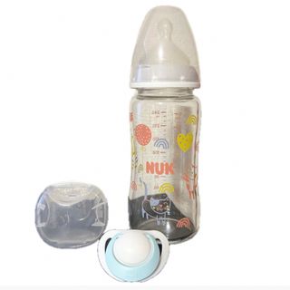 美品　NUK ヌーク　哺乳瓶　おしゃぶり　セット(哺乳ビン)