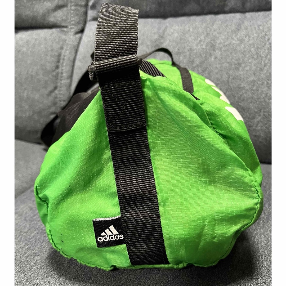 adidas(アディダス)のアディダス　ショルダーバッグ メンズのバッグ(ショルダーバッグ)の商品写真