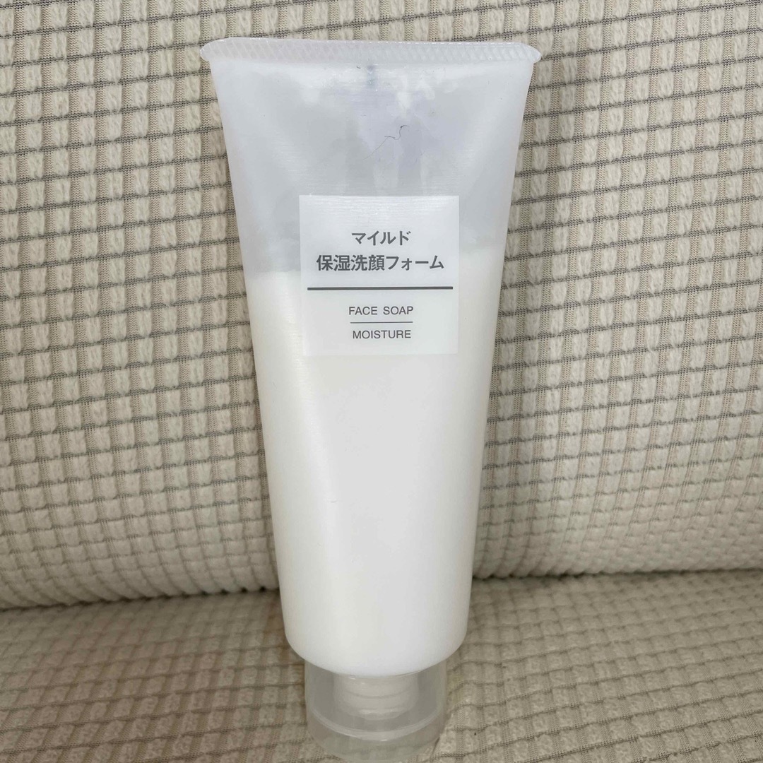 MUJI (無印良品)(ムジルシリョウヒン)の無印良品 マイルド保湿洗顔フォーム 大容量 200g コスメ/美容のスキンケア/基礎化粧品(洗顔料)の商品写真