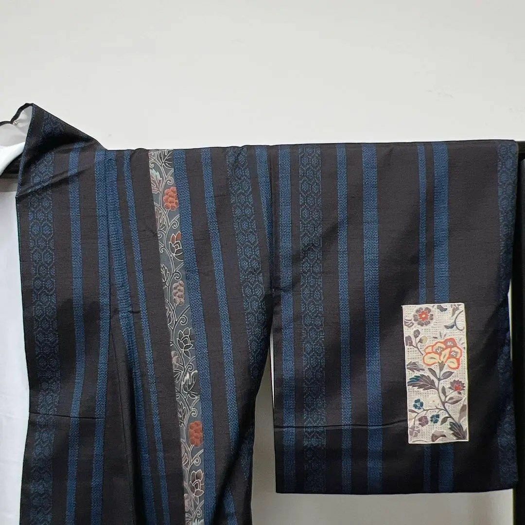 紬 スワトウ刺繍に相良刺繍の付け下げ 着物の通販 by TSUMUGI re