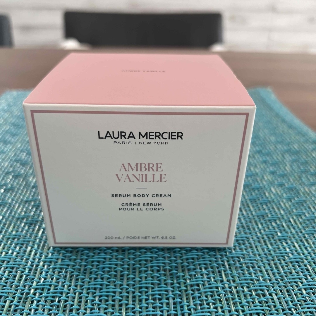 laura mercier(ローラメルシエ)のローラメルシエセラムボディクリームアンバーバニラ コスメ/美容のボディケア(ボディクリーム)の商品写真