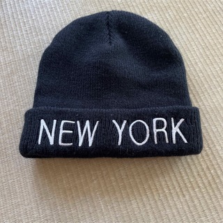 子供用　黒色　ニット帽　NEW YORK アクリル100%(帽子)