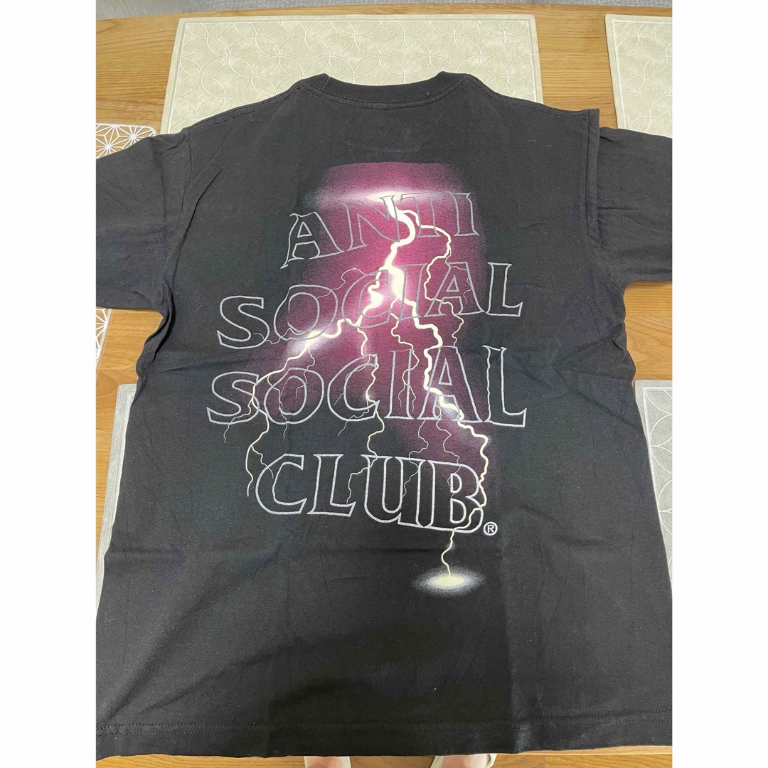 ANTI SOCIAL SOCIAL CLUB(アンチソーシャルソーシャルクラブ)のTシャツ メンズのトップス(Tシャツ/カットソー(半袖/袖なし))の商品写真
