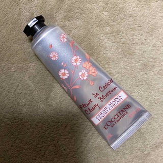 ロクシタン(L'OCCITANE)の【新品未使用】CB（チェリーブロッサム）ソフトハンドクリーム(ハンドクリーム)