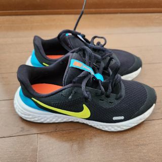 ナイキ(NIKE)のNIKE ナイキ ジュニアスニーカー 22.5cm(スニーカー)