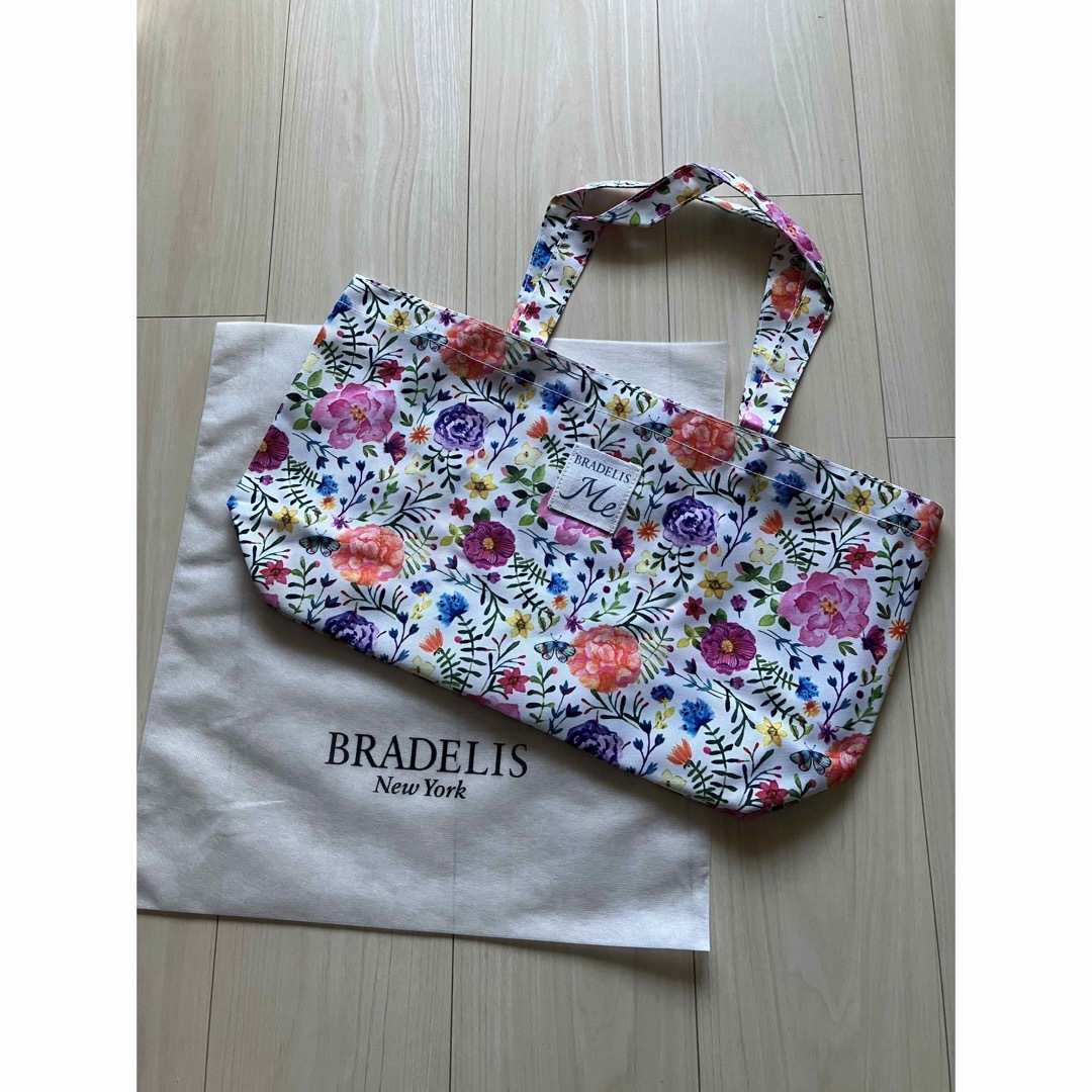 BRADELIS New York(ブラデリスニューヨーク)のブラデリスニューヨーク　花柄ショップ袋 レディースのバッグ(ショップ袋)の商品写真