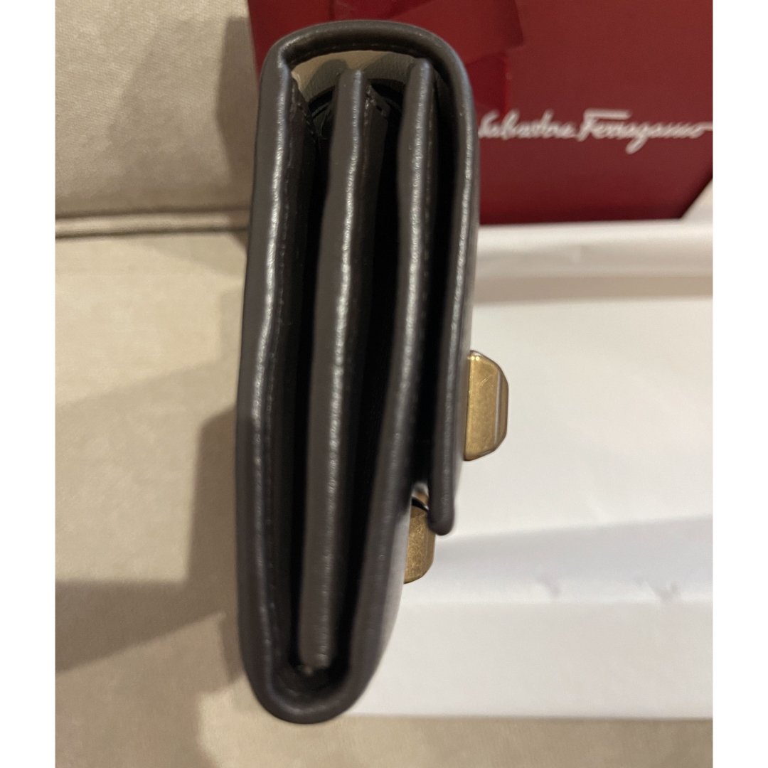 Salvatore Ferragamo(サルヴァトーレフェラガモ)のSALVATORE FERRAGAMO 長財布 レディースのファッション小物(財布)の商品写真