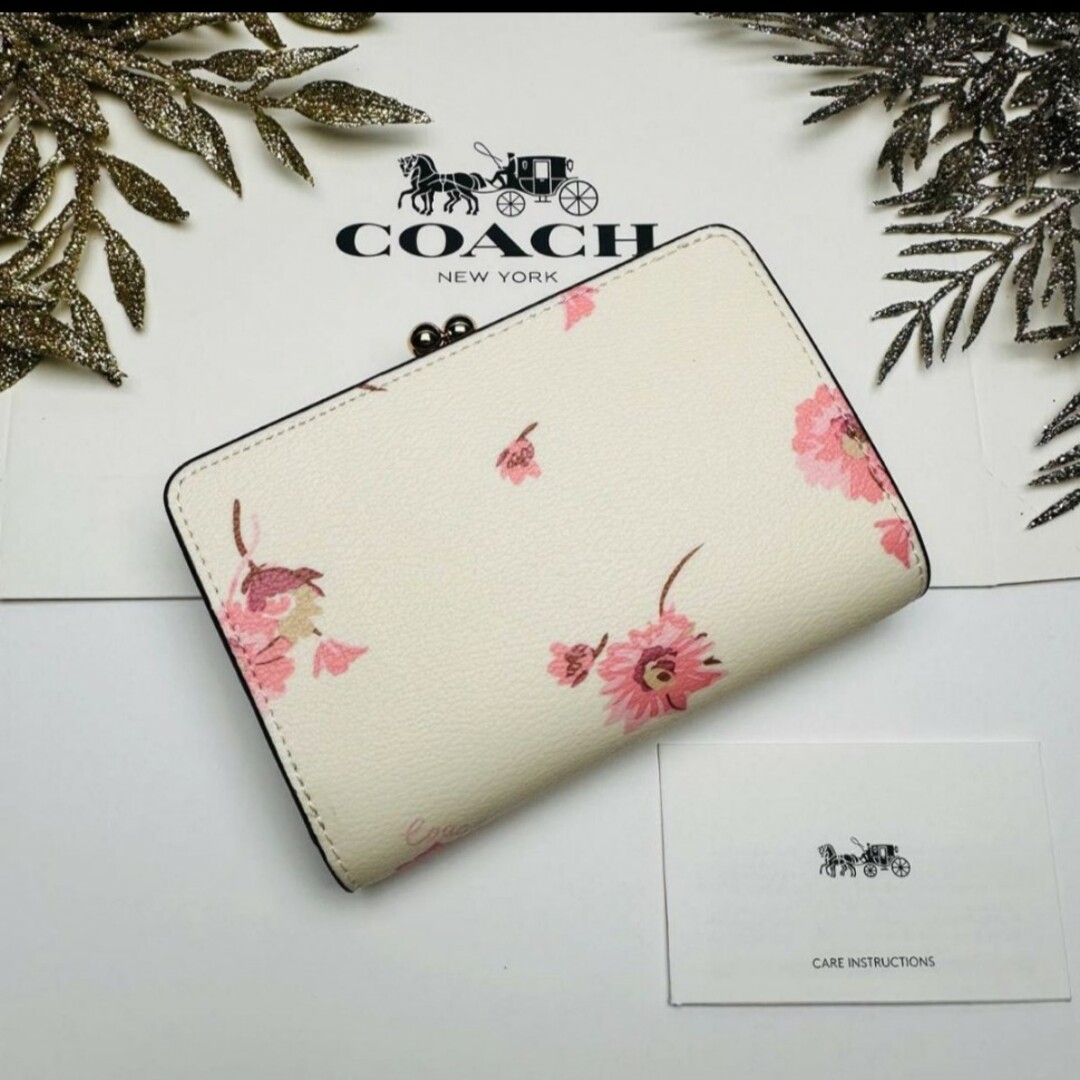 新品☆COACH(コーチ) ホワイト 花柄 レザー 折り財布