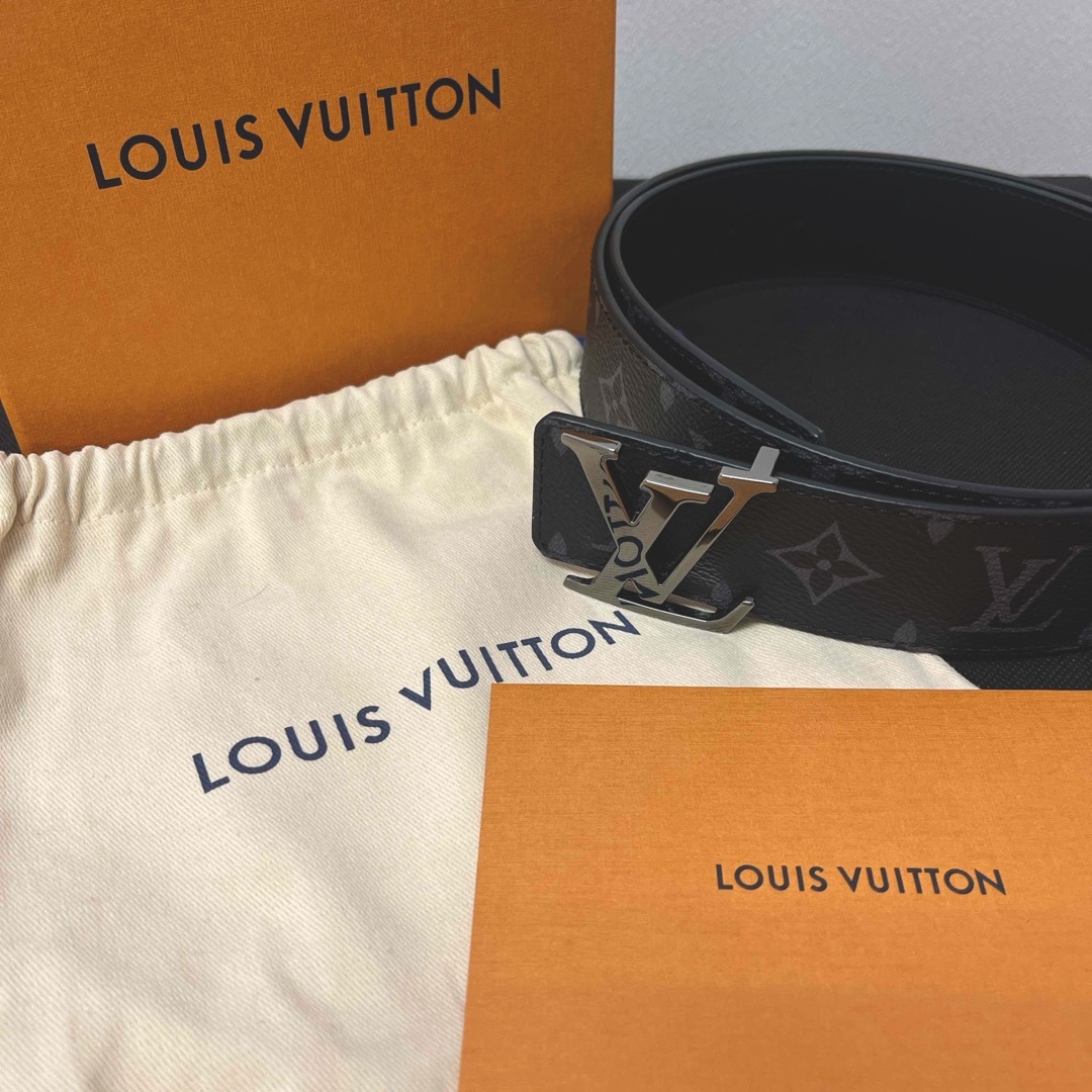 【未使用】LOUIS VUITTON ベルト 黒系 箱付き 美品サイズ