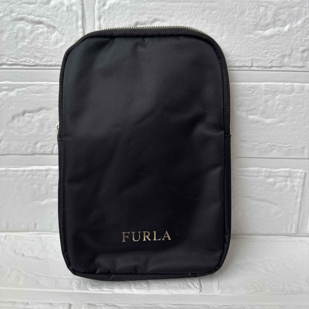 Furla(フルラ)のフルラ　ポーチ　付録　ブラック レディースのファッション小物(ポーチ)の商品写真