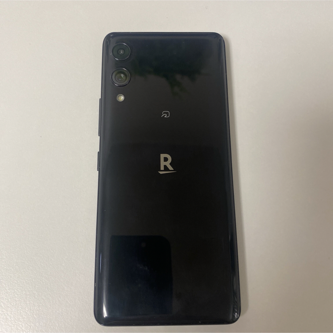 Rakuten(ラクテン)のRakuten Hand 5G ブラック 128 GB その他 スマホ/家電/カメラのスマートフォン/携帯電話(スマートフォン本体)の商品写真