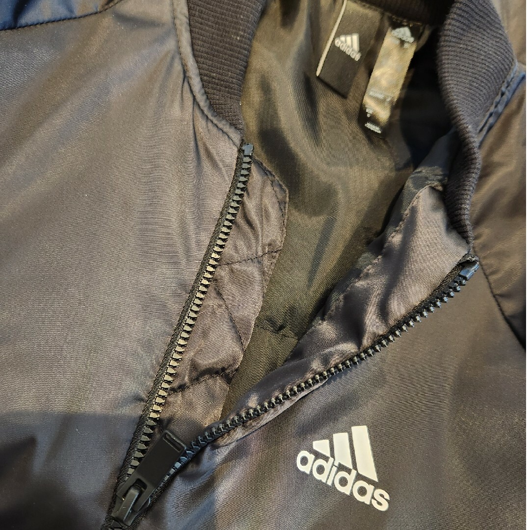 adidas(アディダス)のアディダス　ナイロンブルゾン　Ｌ レディースのジャケット/アウター(ナイロンジャケット)の商品写真