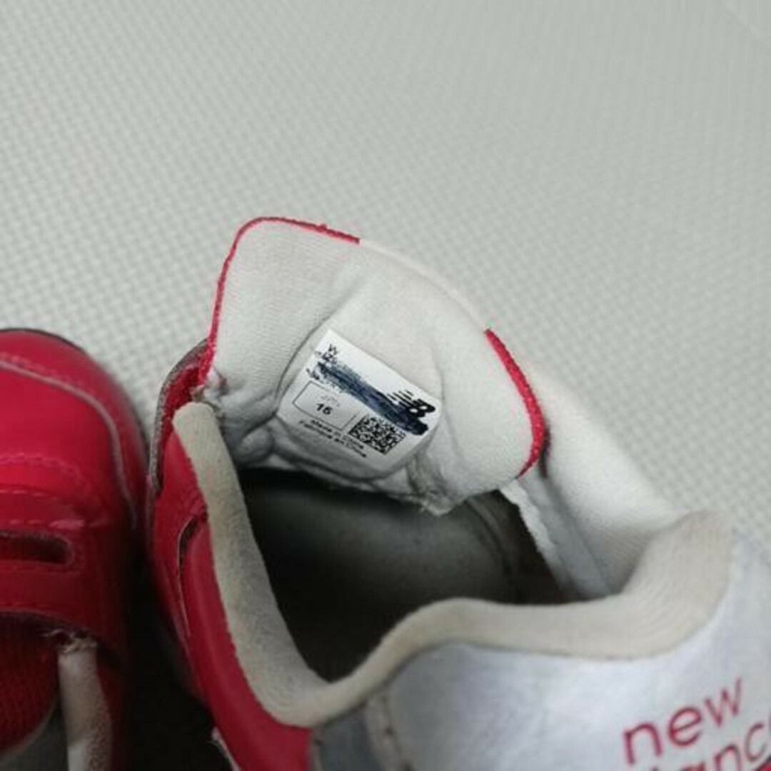 ニューバランス　15.0cm　赤　子供靴 キッズ/ベビー/マタニティのキッズ靴/シューズ(15cm~)(スニーカー)の商品写真