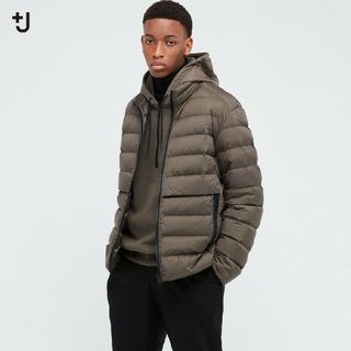 ユニクロ(UNIQLO)のユニクロ +J ライトダウン ブラウン L 訳あり(ダウンジャケット)